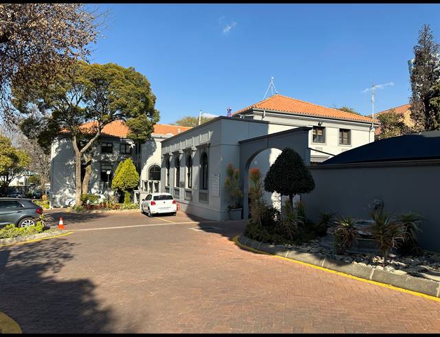 189M² OFFICE TO LET IN SANDTON CENTRAL